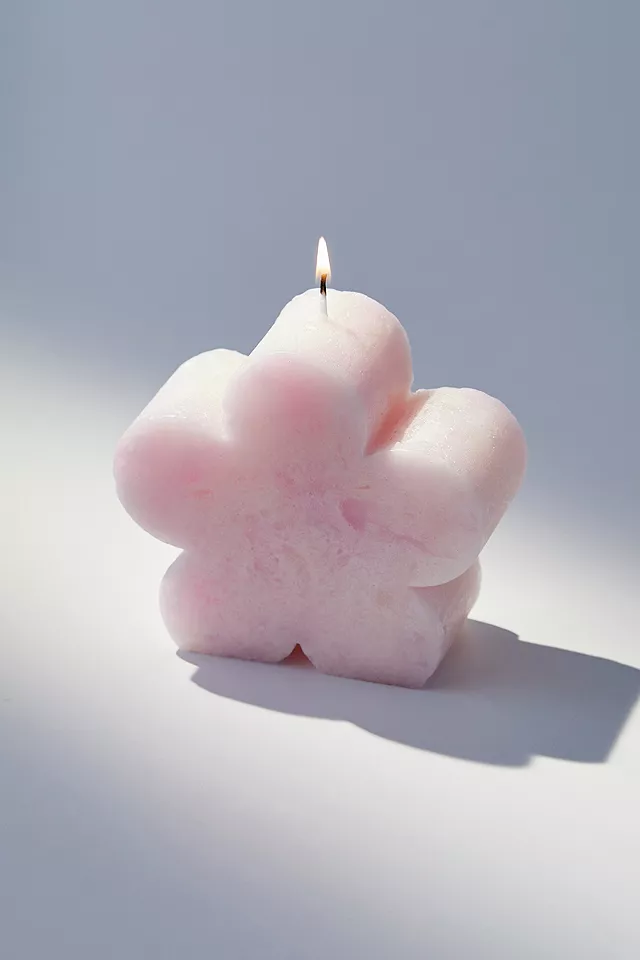 urbanoutfitters.com | Pink Daisy Candle