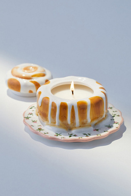 Cinnamon Bun Scented Candle Product Page