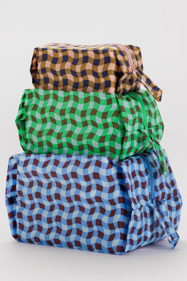 BAGGU 3D Zip ポーチSet Wavy Gingham BAGGU 3D Wavy Gingham Zip-Up Set | Urban Outfitters UK