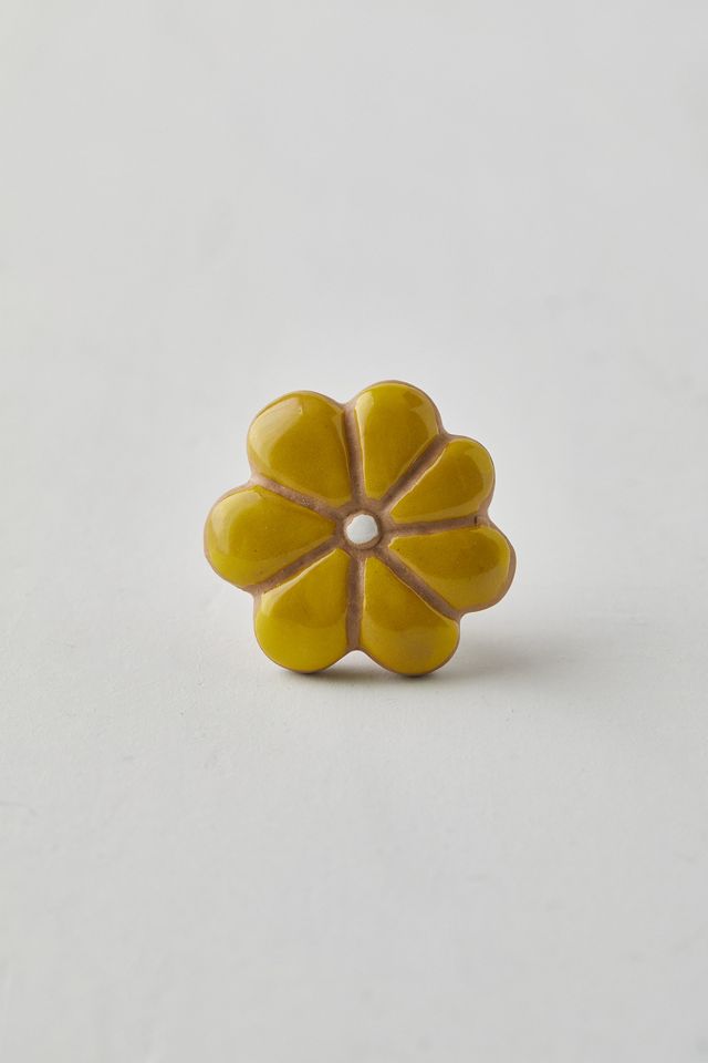 Misty Daisy Knob #1
