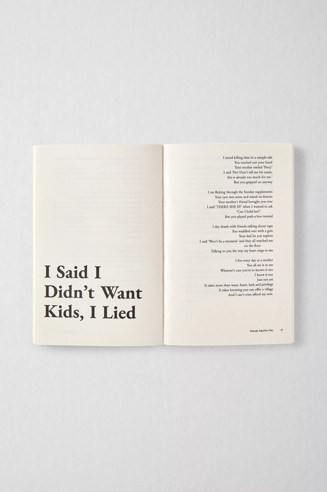 Nobody Asked For This: Une Collection de Poésie Émouvante Sur Les Expériences Formatrices de la Féminité et de la Santé Mentale Par Charly Cox #1