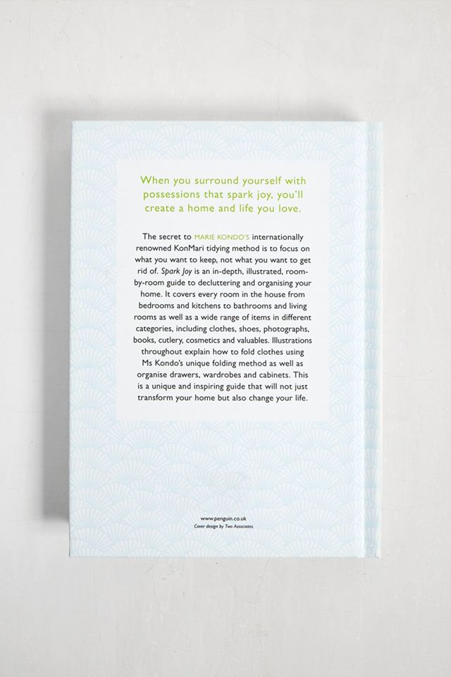 Spark Joy: Una guía ilustrada del arte japonés de ordenar por Marie Kondo #2