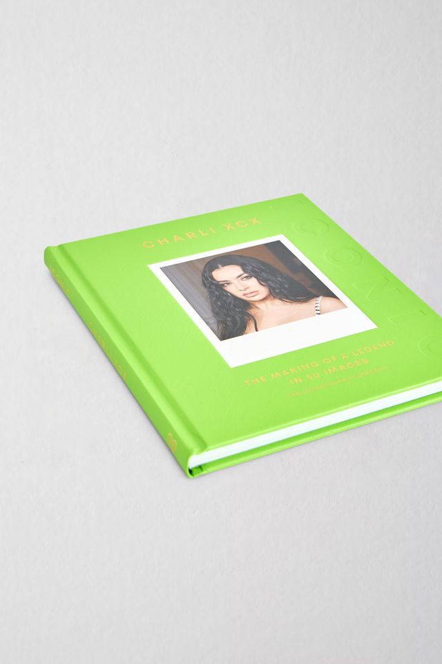 Charli XCX : La Création d'une Légende en 50 Images #2