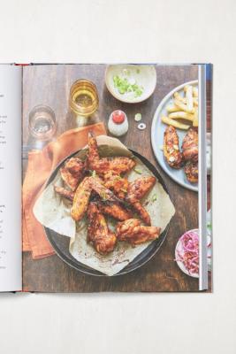 Air-Fryer Cookbook De Jenny Tschiesche | Urban Outfitters FR