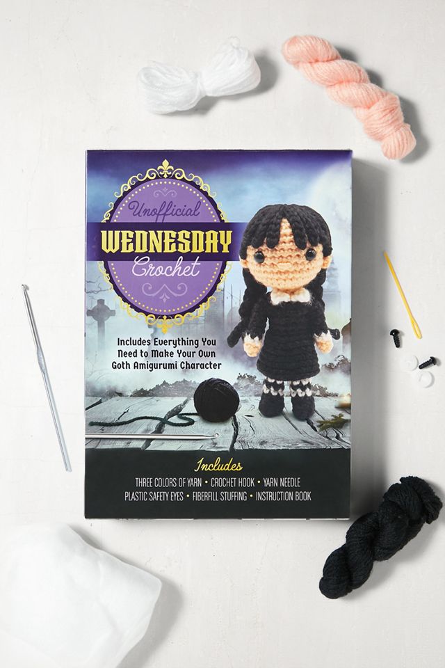 Kit de Ganchillo Wednesday | Urban Outfitters ES