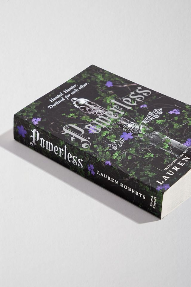 "Powerless" von Lauren Roberts #2
