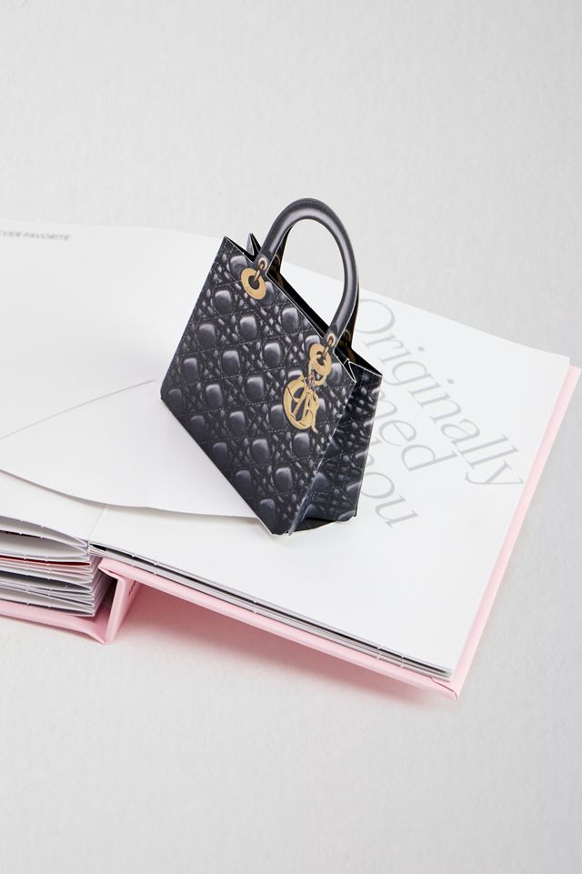 Pop Up Dior: Entfaltete Mode Von Fashionary Team #2
