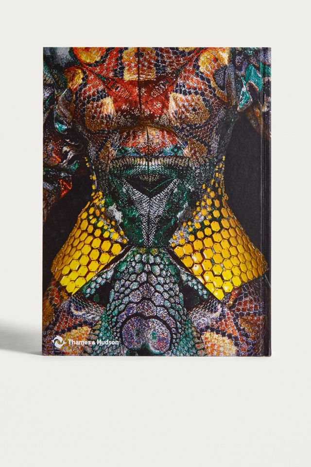 Alexander McQueen: Unseen By Robert Fairer and Clair Wilcox   #1