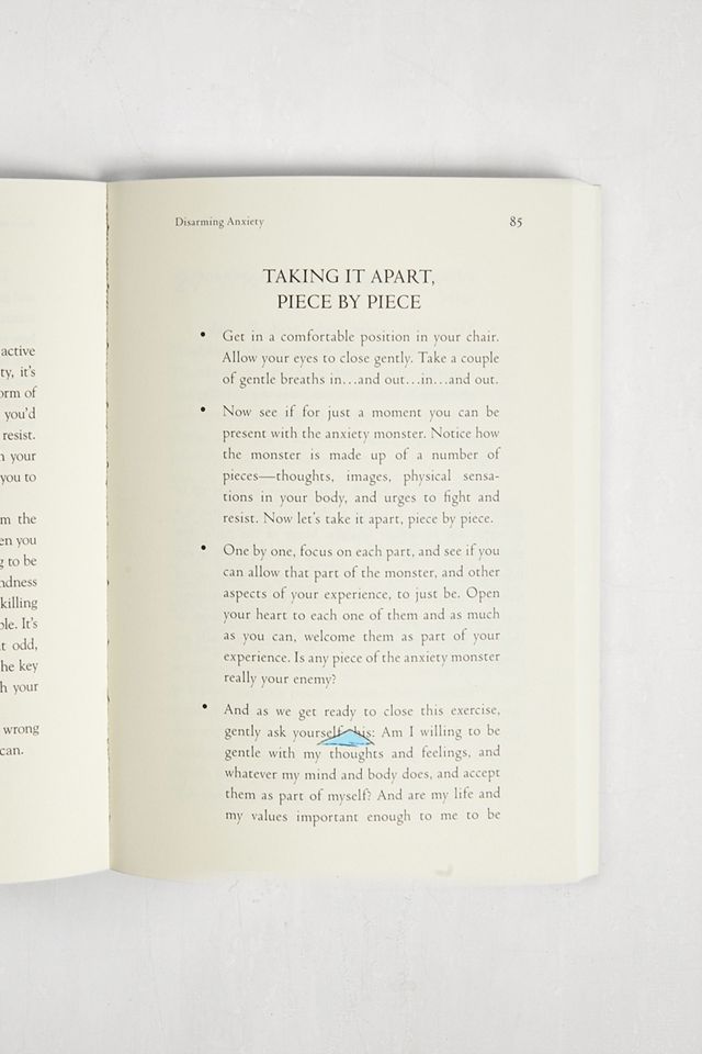 Anxiety Happens: 52 Ways to Move Beyond Fear and Find Peace of Mind By John P. Forsyth #1