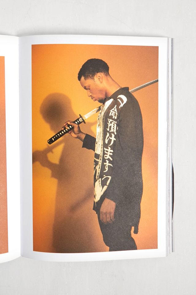 tmrw Magazine Volume #33 #1