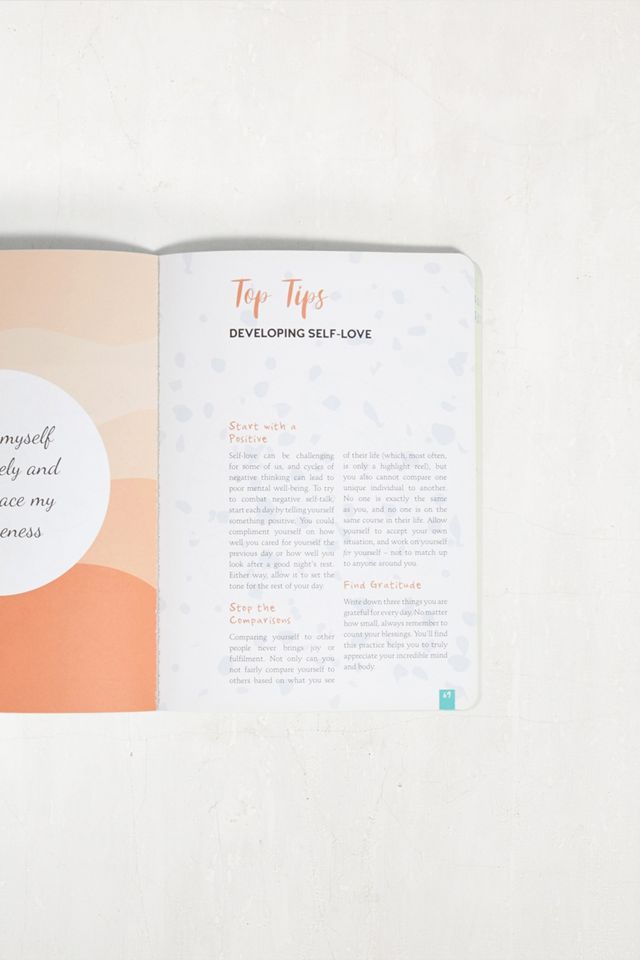 My Wellness Tracker A Journal To Help You Map Out And Maximize Your Well-Being par Anna Barnes #1