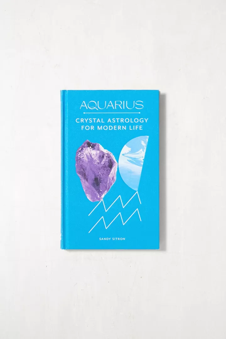 urbanoutfitters.com | Buch „Aquarius: Crystal Astrology For Modern Life" von Sandy Sitron