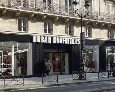 Comme des garcons urban outfitters paris sale