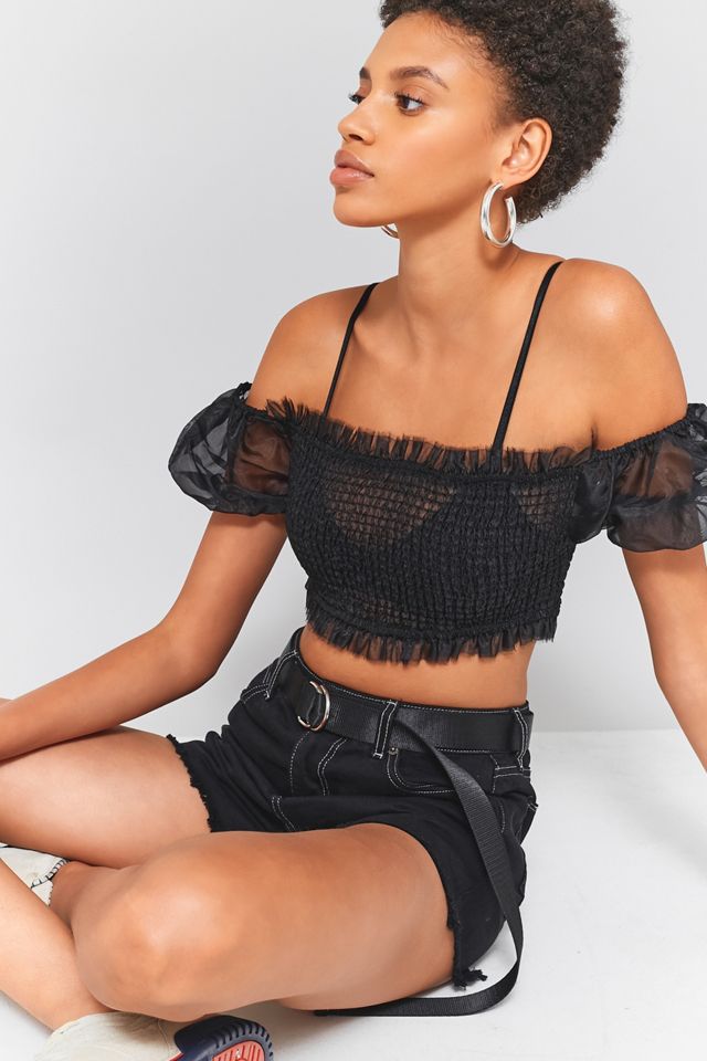 Sparkle & Fade Organza Puff Sleeve Smocked Crop Top | Urban Outfitters FR