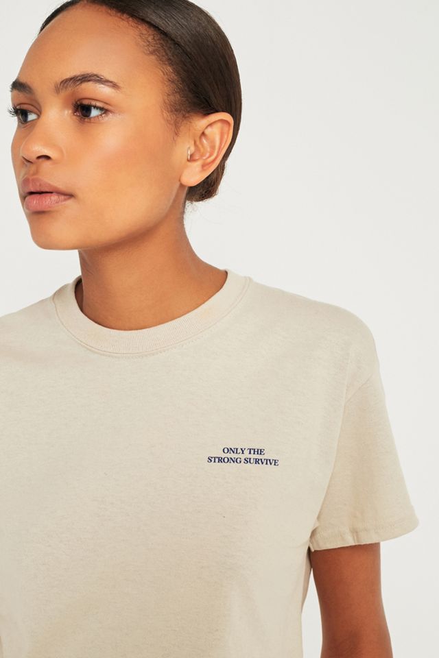 Urban Outfitters Only The Strong Cropped Camiseta #3