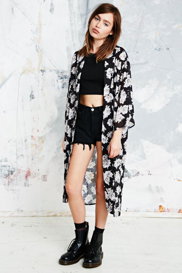 Pins & Needles Longline Blossom Kimono in Black | Urban Outfitters UK