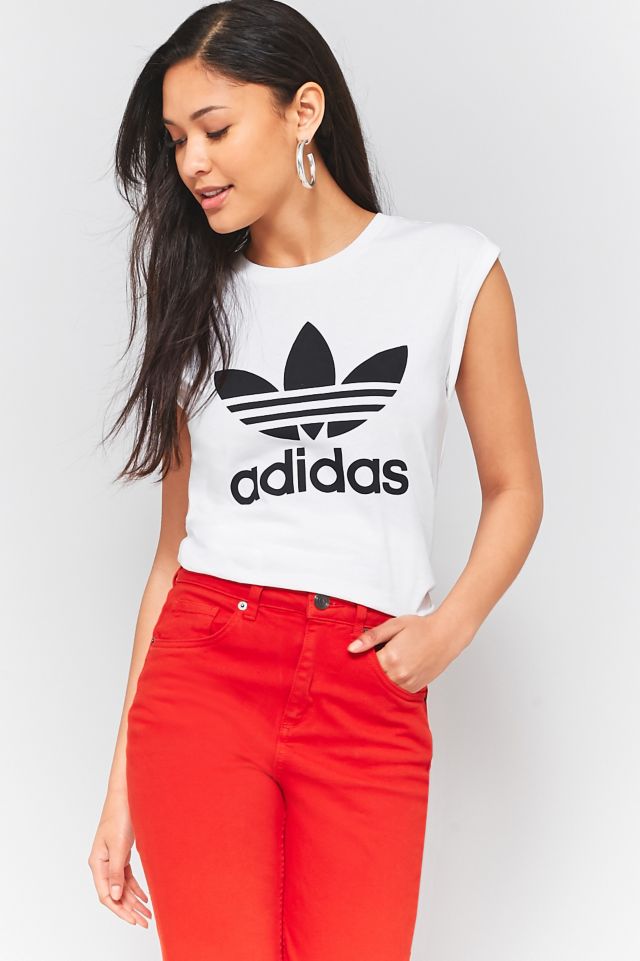 adidas Originals Boyfriend Trefoil T-Shirt | Urban Outfitters UK