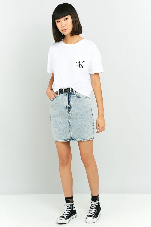 Calvin Klein Camiseta de bolsillo recortada blanca #1