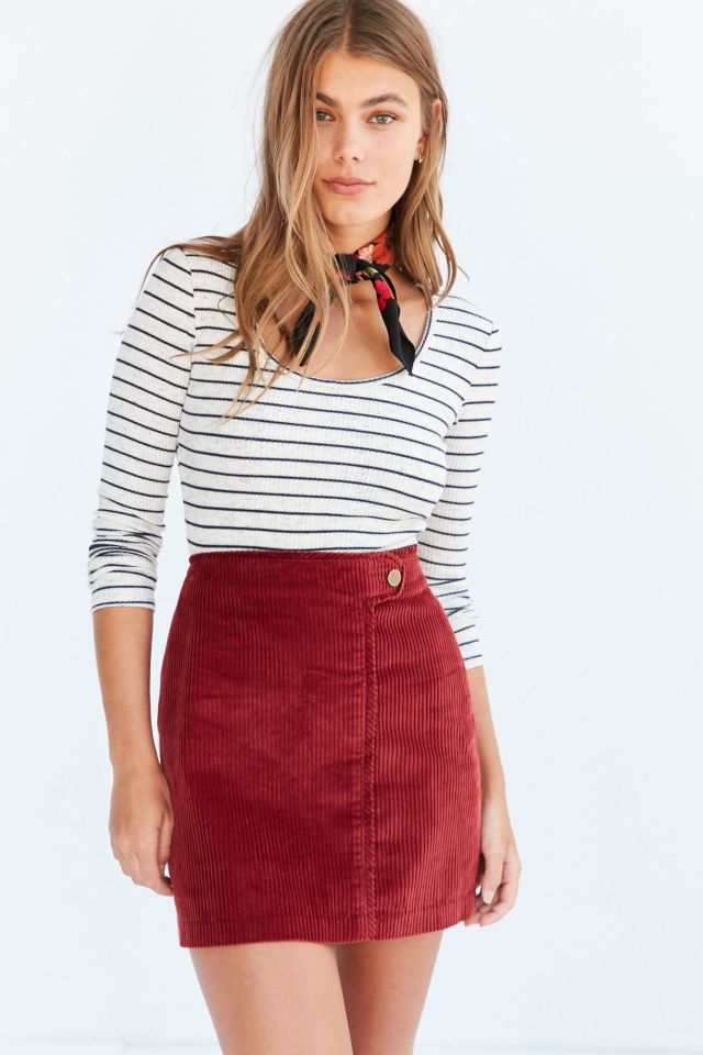 Cord skirt outlet red