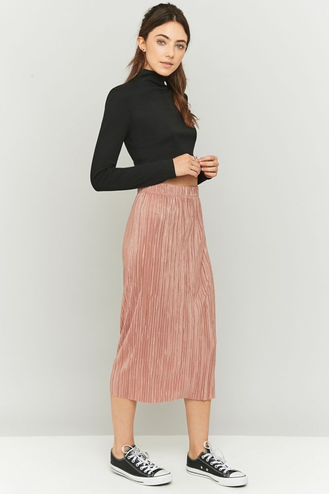 Light Before Dark Pleated Pink Midi Skirt