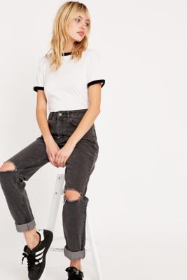 urban outfitters ripped mom jeans