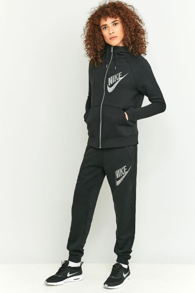 Nike rally outlet black joggers