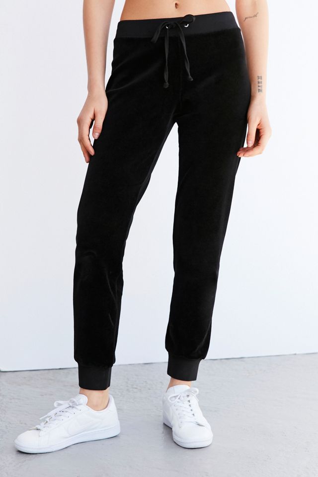 Juicy Couture For UO - Pantalon de survêtement taille haute en velours noir Gothic Crystal #2