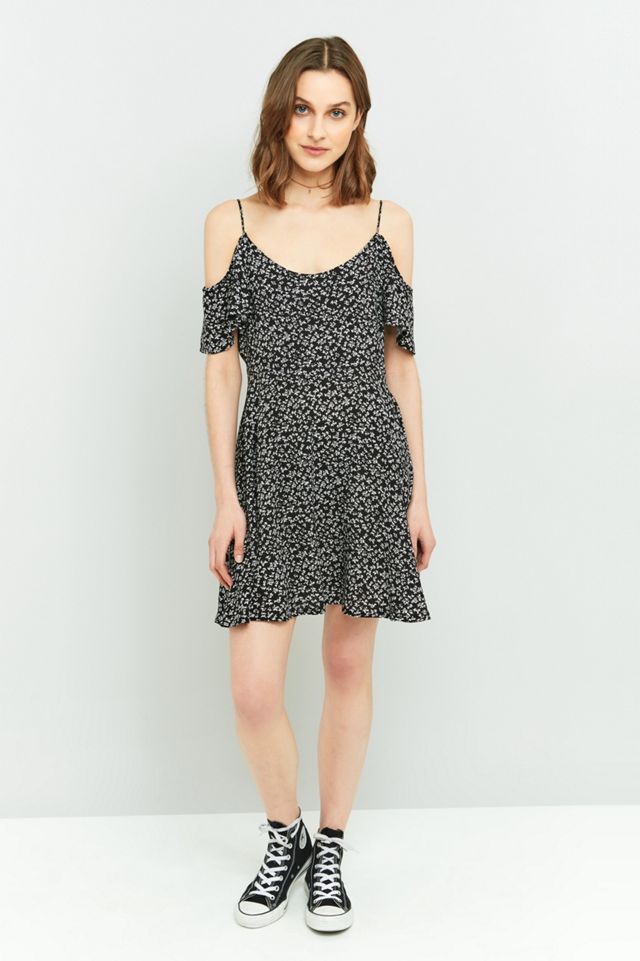 Pins & Needles Floral Cold Shoulder Flippy Dress