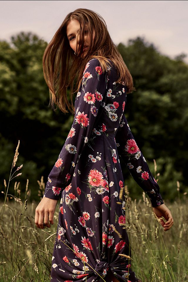 Kimchi Blue Simonetta Floral Maxi Shirt Dress | Urban Outfitters UK