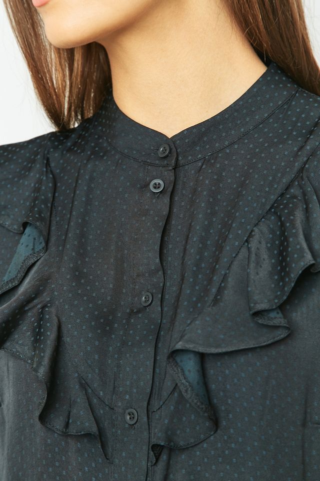 Urban Outfitters - Robe chemise noire à volants #1