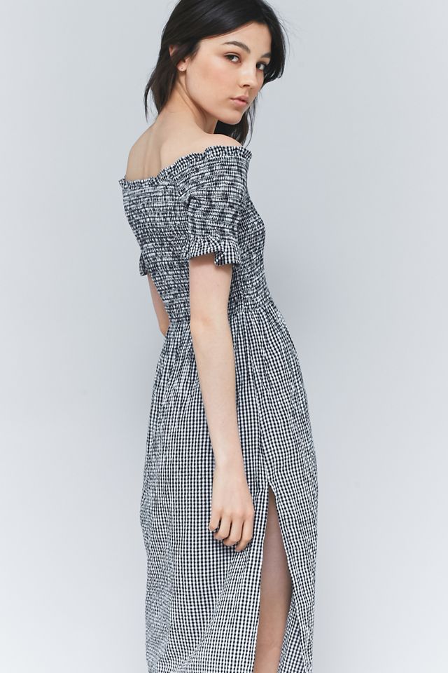 Kimchi Blue – Kariertes, schulterfreies Midikleid „Picnic“ #1