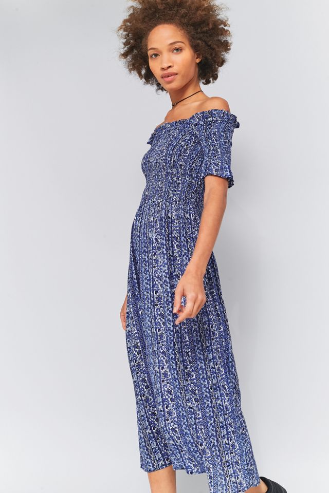 Kimchi Blue Picnic Blue Floral Smocked Off-The-Shoulder Midi Dress #2