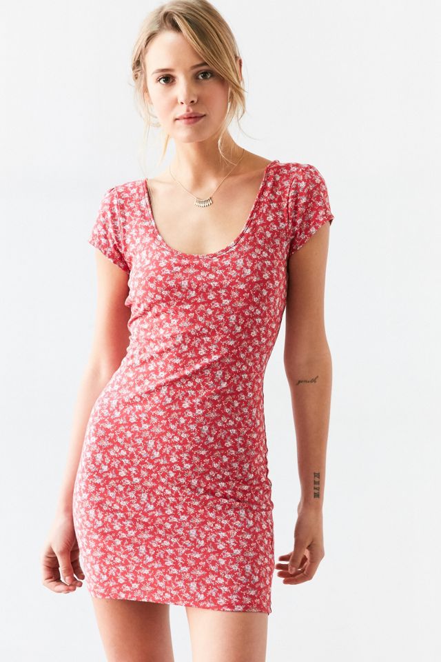 Kimchi Blue Ralphy Floral Red Bodycon Mini Dress | Urban Outfitters UK