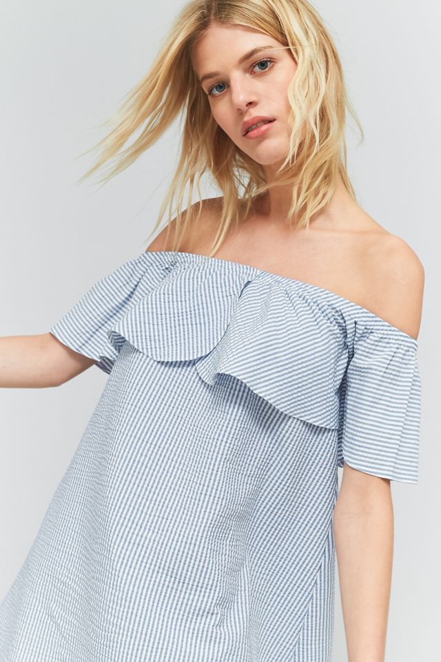Urban Outfitters - Robe en crépon à volants et encolure Bardot #1