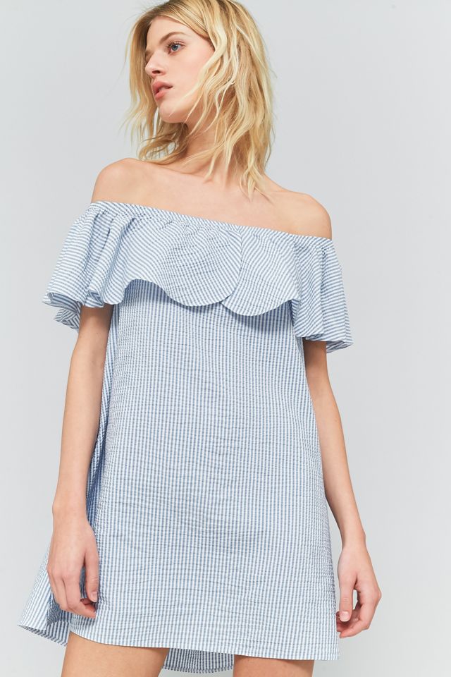 Urban Outfitters - Robe en crépon à volants et encolure Bardot #5