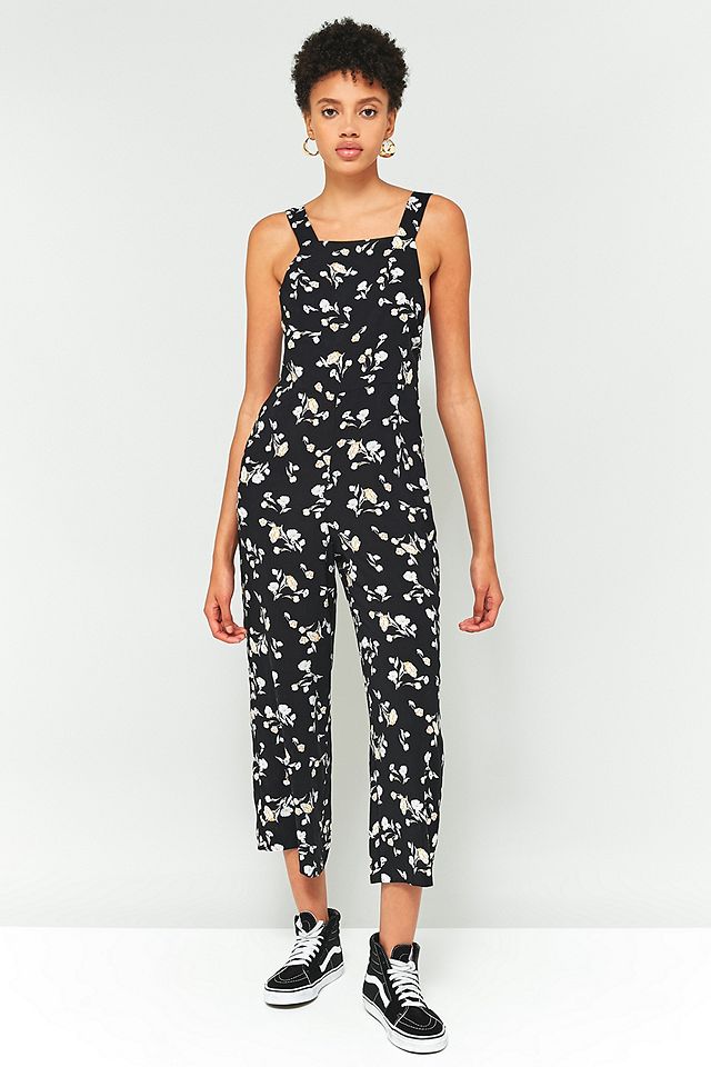Pins & Needles Floral Cropped Jumpsuit | Urban Outfitters UK