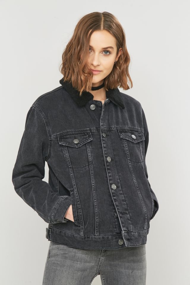 Levis sherpa hotsell jacket urban outfitters