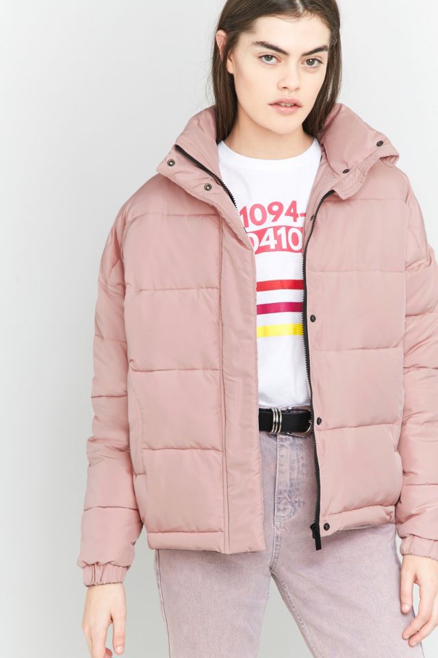 Urban outfitters 2025 pink puffer