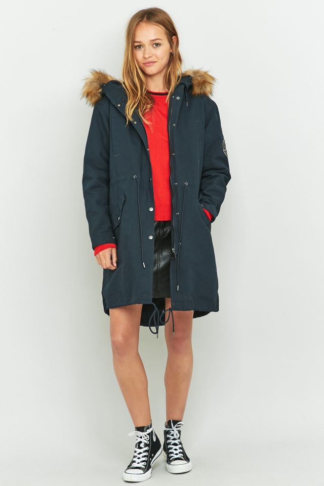 Light Before Dark – Schlichter Parka in Marineblau #4