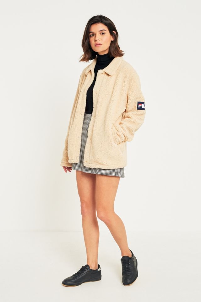 Indsigtsfuld læber Moderne FILA Cream Button-Down Teddy Coat | Urban Outfitters UK