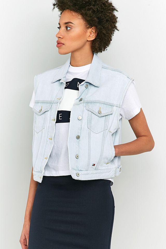 Tommy Jeans '90s Denim Logo Vest | Urban Outfitters UK