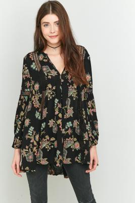 Free People Just the Two of Us Floral Black Tunic Top | Urban Outfitters UK