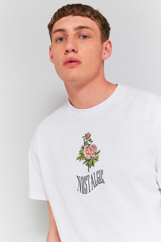 UO Nostálgica Rosa Blanca Camiseta Bordada #2