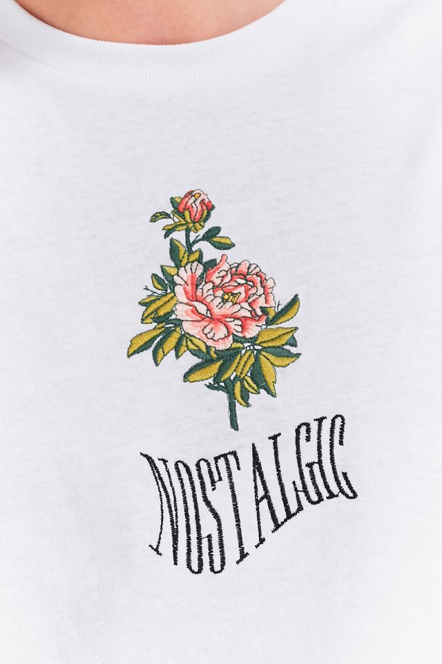 UO Nostálgica Rosa Blanca Camiseta Bordada #5