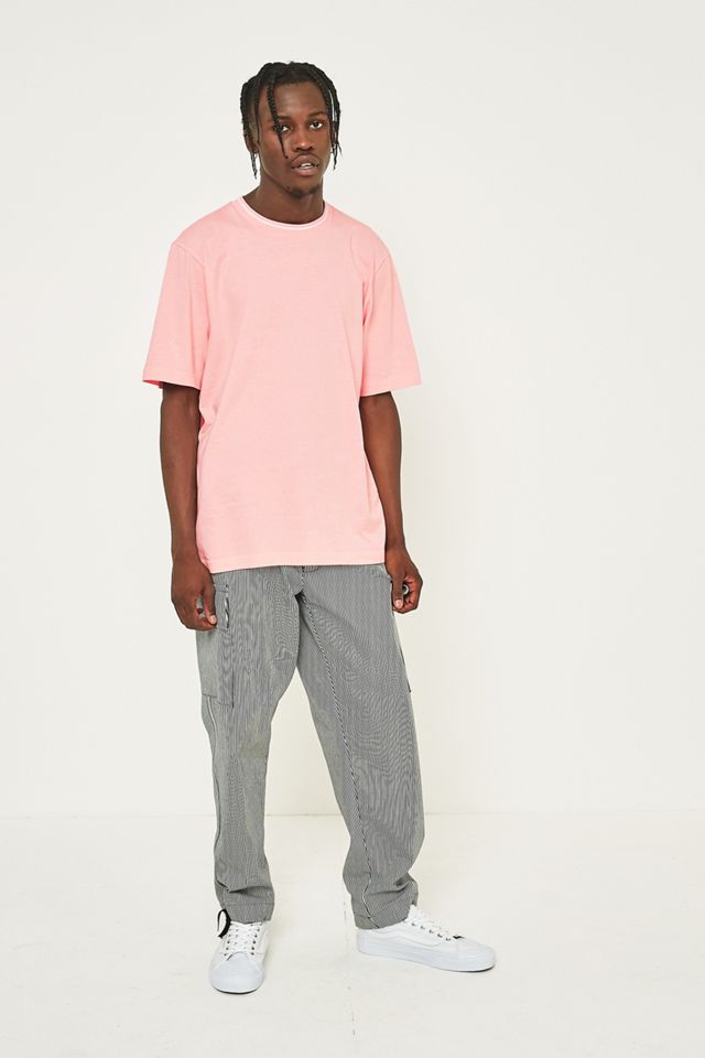 UO T-shirt Casper con punta rosa #4
