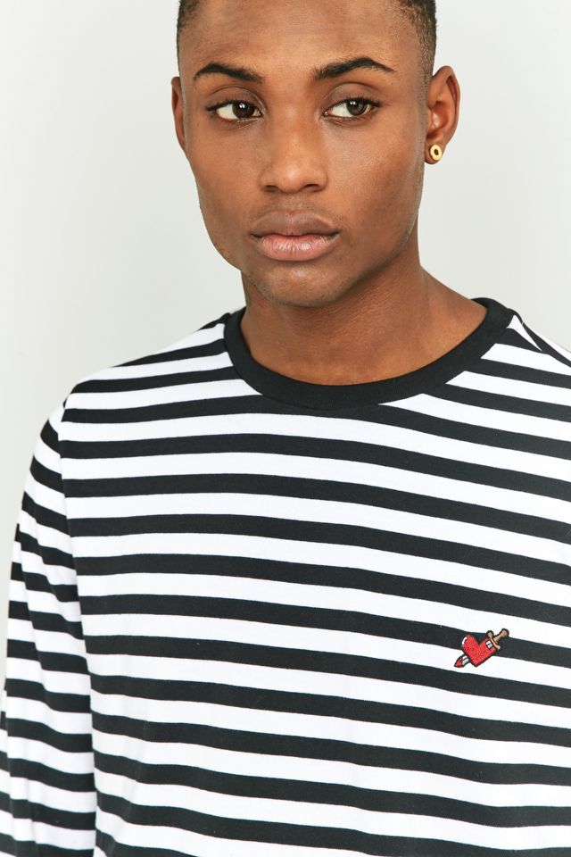 Shore Leave by Urban Outfitters - T-shirt manches longues rayé noir et blanc avec écusson cœur #1