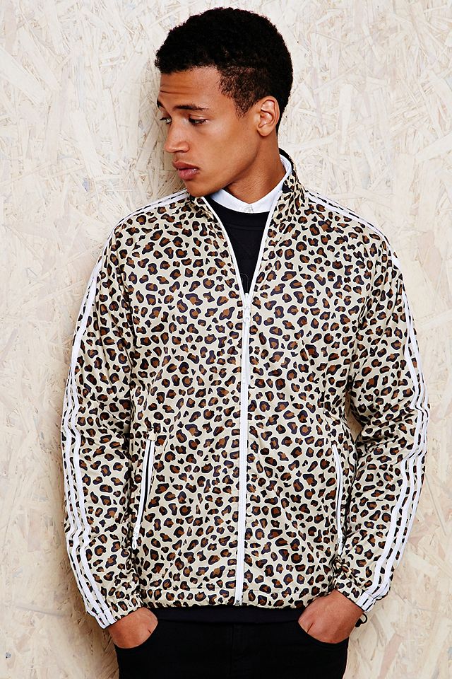 Schandelijk Pakket Middag eten adidas Reversible Jacket in Leopard Print | Urban Outfitters UK