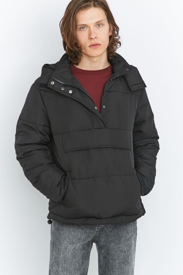 Overhead puffer outlet jacket