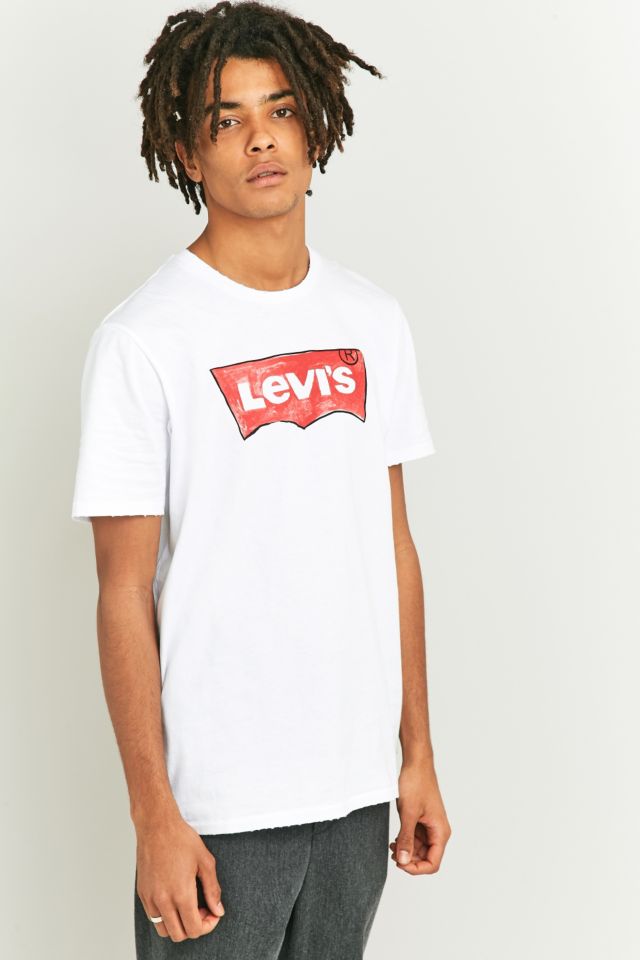 Levi's classic white outlet t shirt