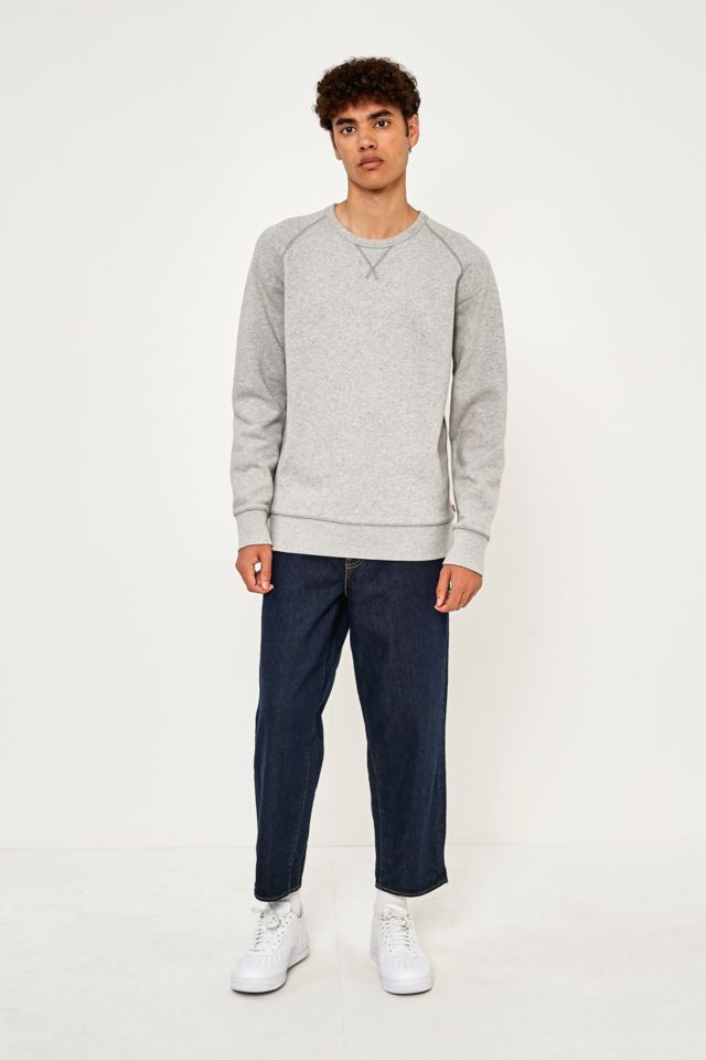 Levi’s Grey Classic Crewneck Sweatshirt | Urban Outfitters UK